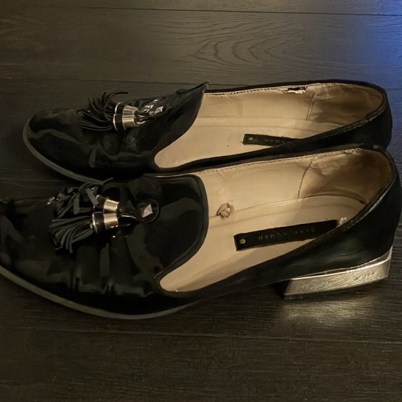 Black shiny loafers​ - Picture 3 of 7